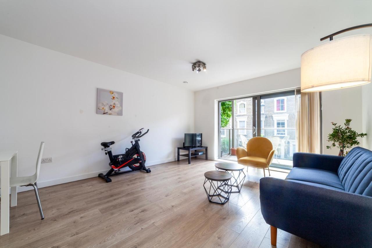 Modern 3bdr Flat W Large Balcony, Kentish Town Appartement *