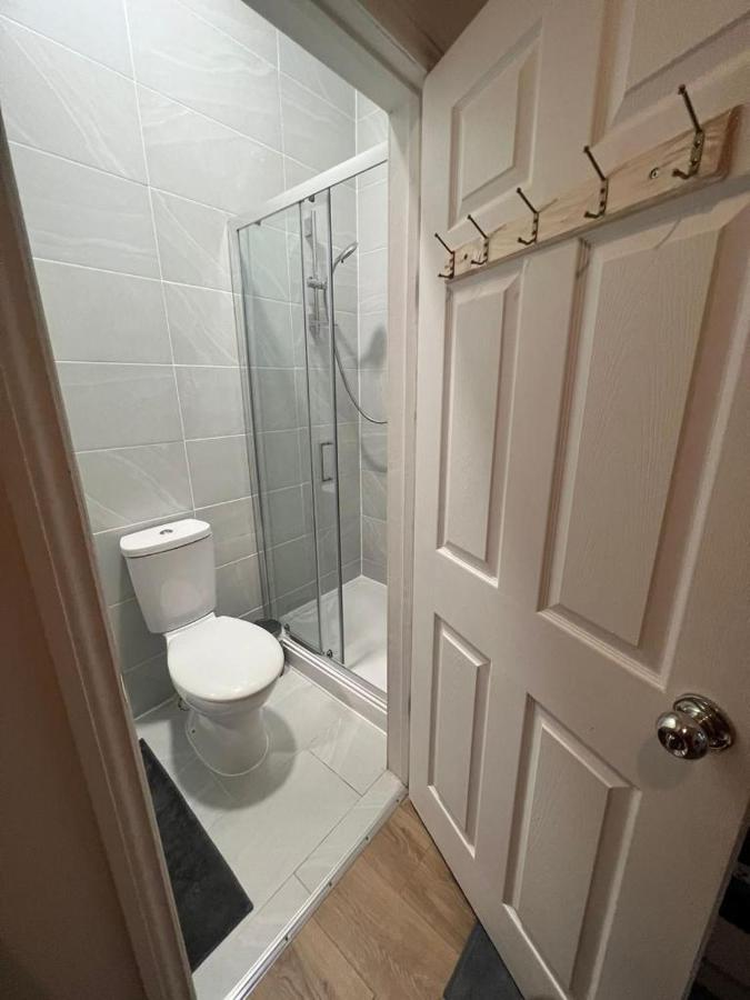 Appartement Private Self Contained Studio In The Heart Of Golders Londen