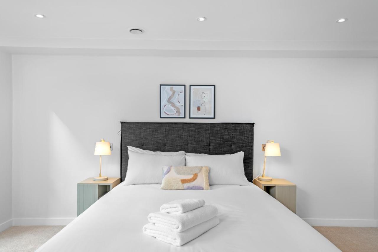 Semesterbostad Joivy Stylish 3 Bed, 3 Bath House With Private Courtyard In Chelsea *
