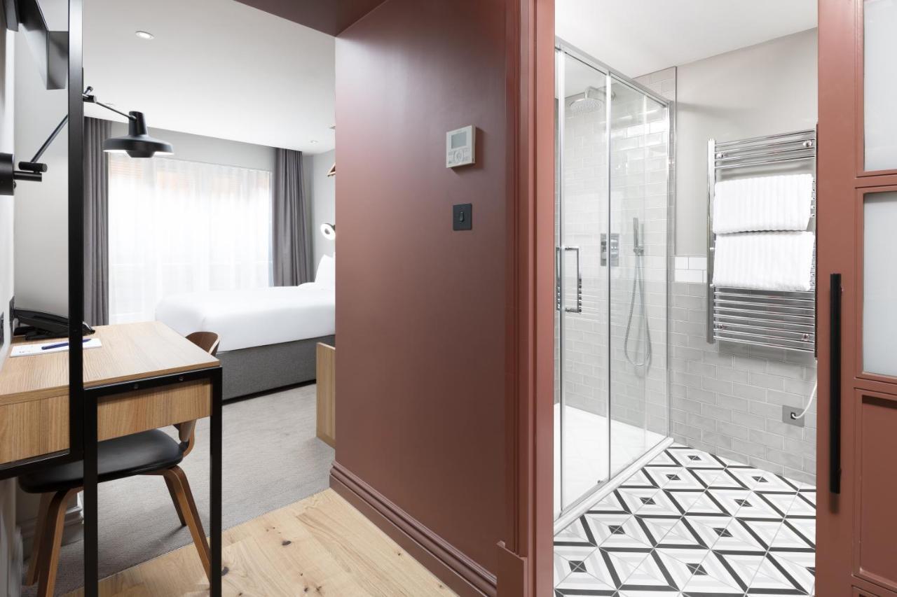 55 By Le Mirage London