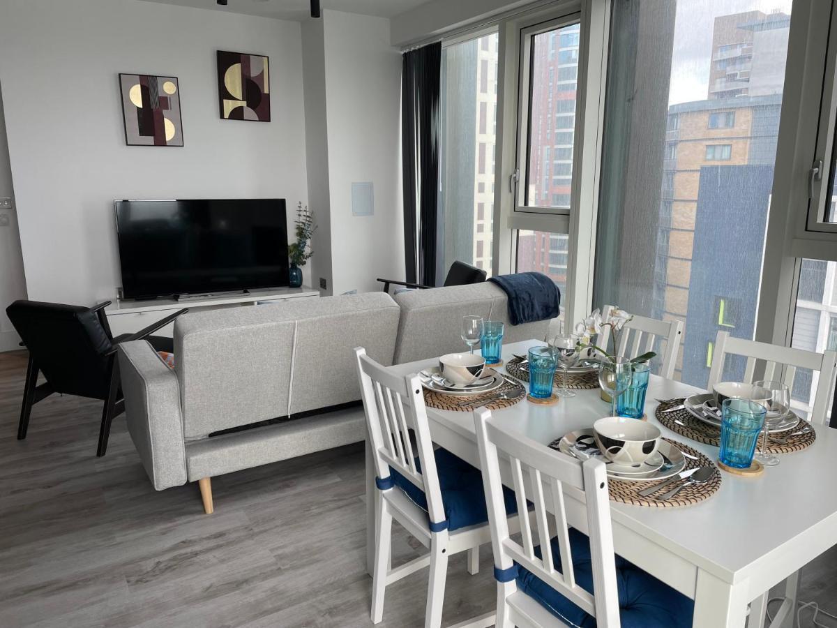 Appartamento One West Point , Icon Tower Londra