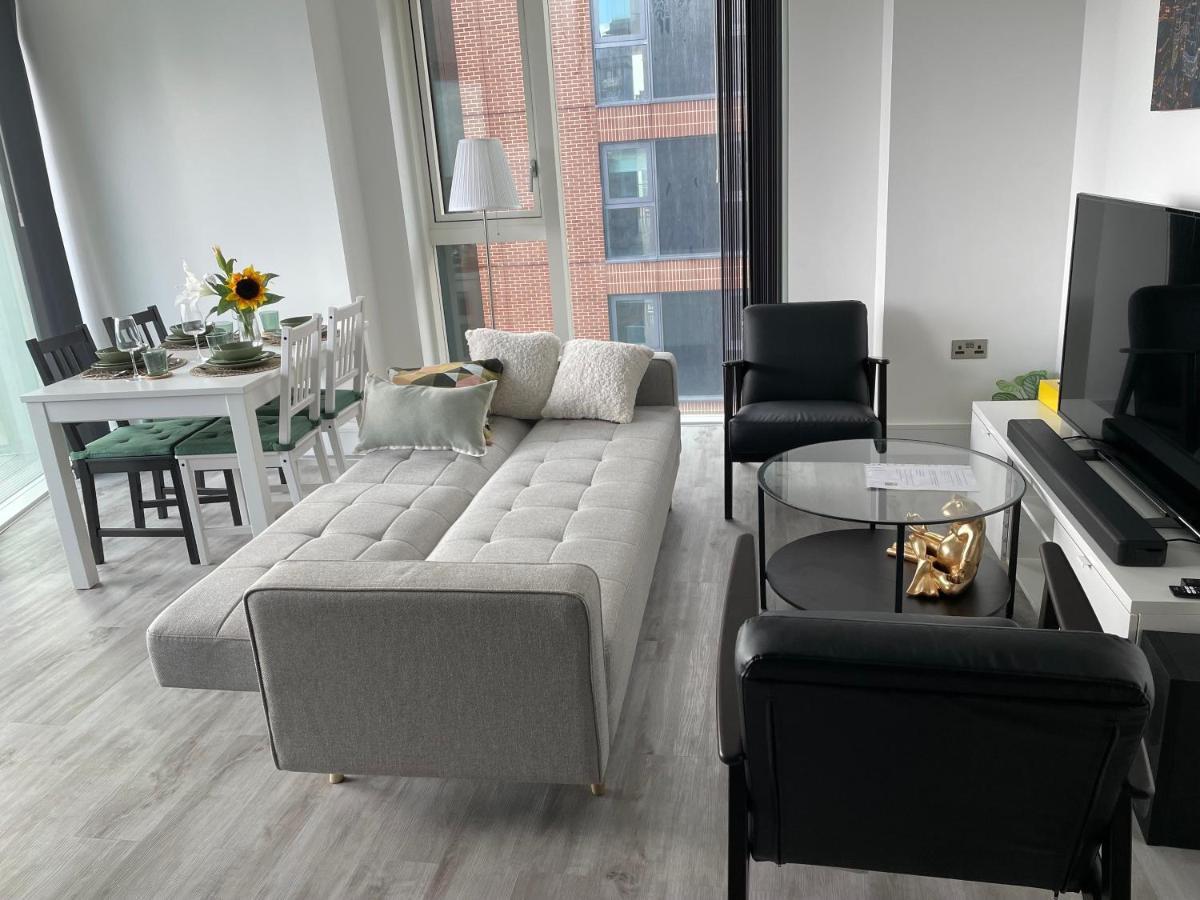 One West Point , Icon Tower Appartamento