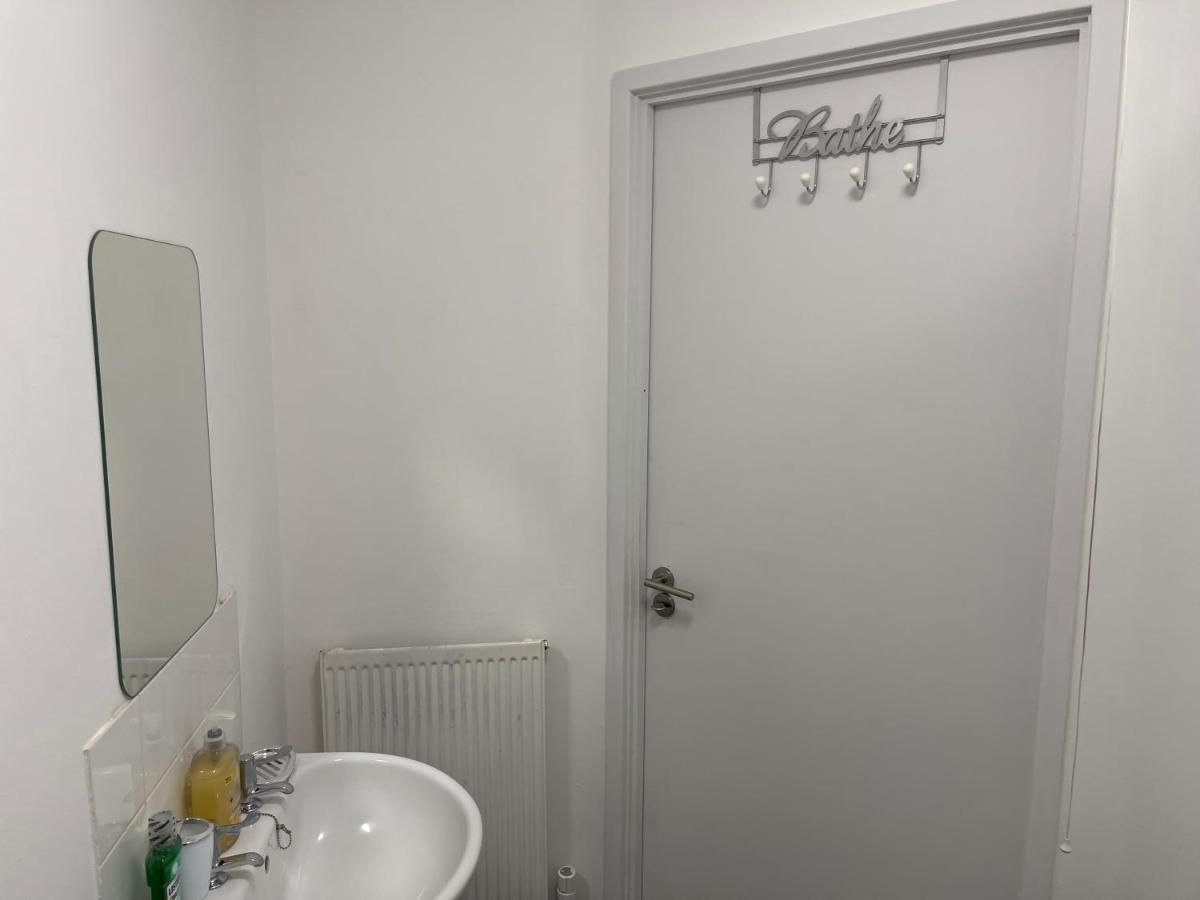 Wembley Area Serviced Apartments, 15mins To Central Leilighet