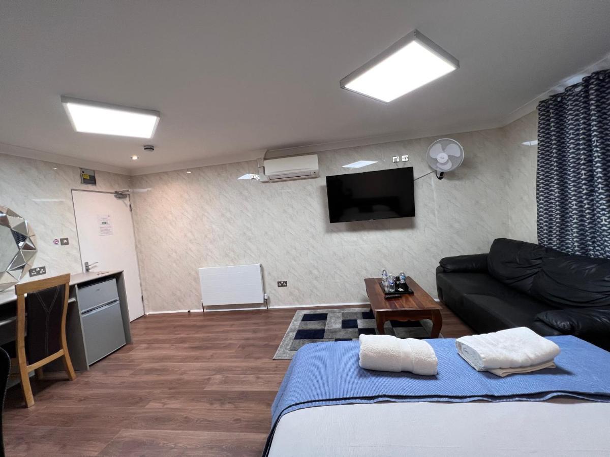 The Commongate 3*