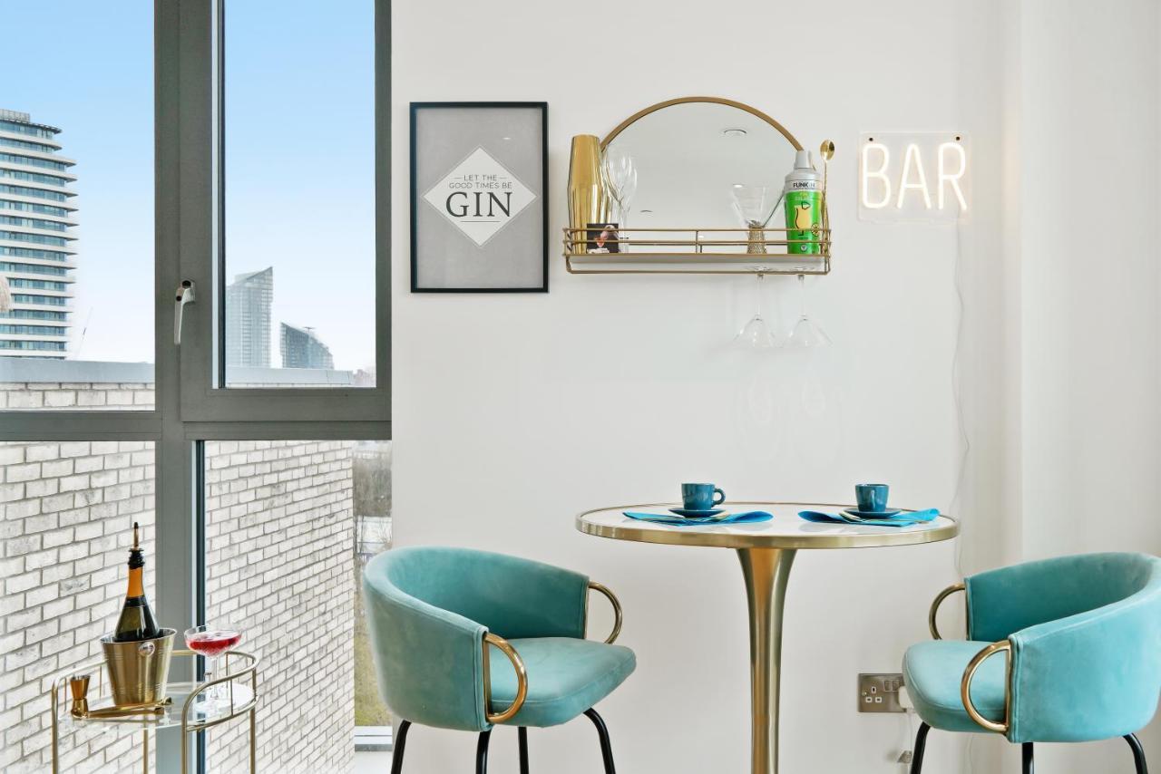 Luxury Penthouse With Enviable Views * Londra