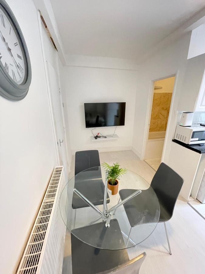 Lejlighed One Bedroom Flat Miles