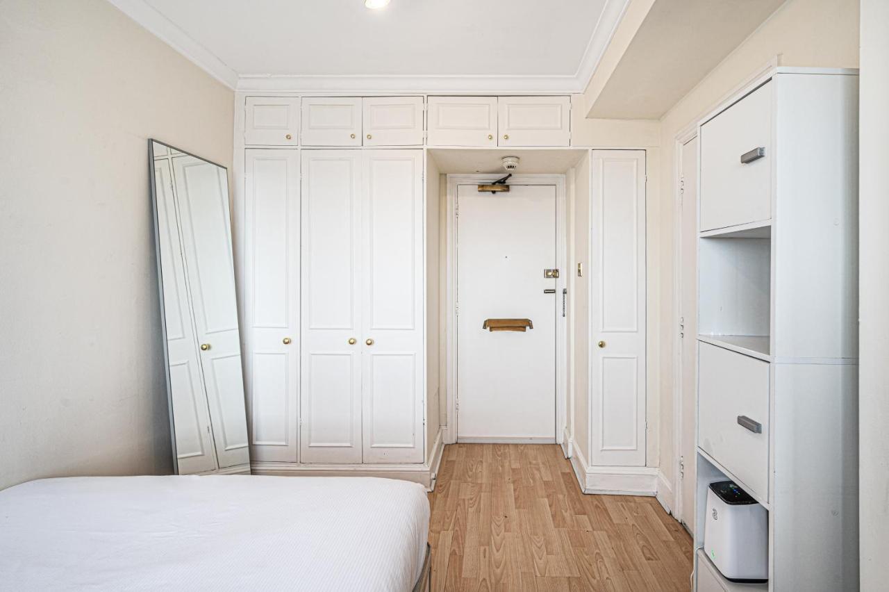 At Chelsea Cloister Appartement *
