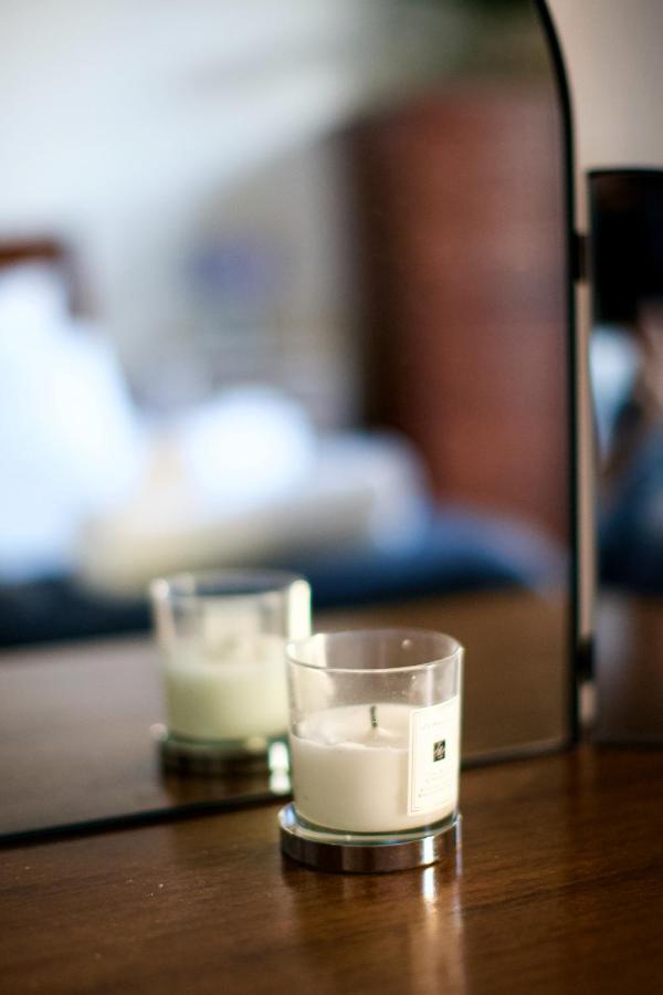 Zen Life With Urban Views - E8 Chic Lejlighed London