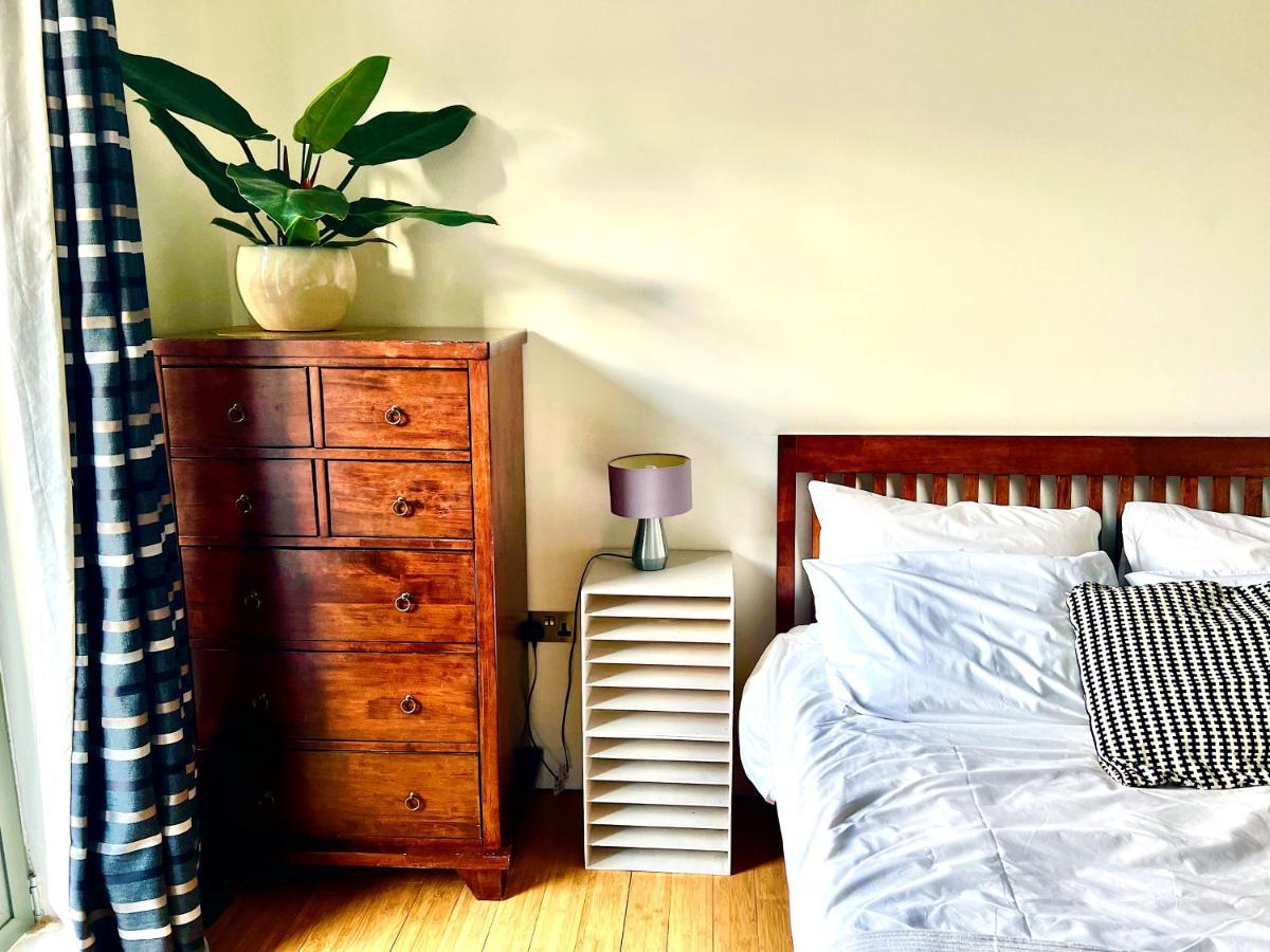 Zen Life With Urban Views - E8 Chic Appartement Londres