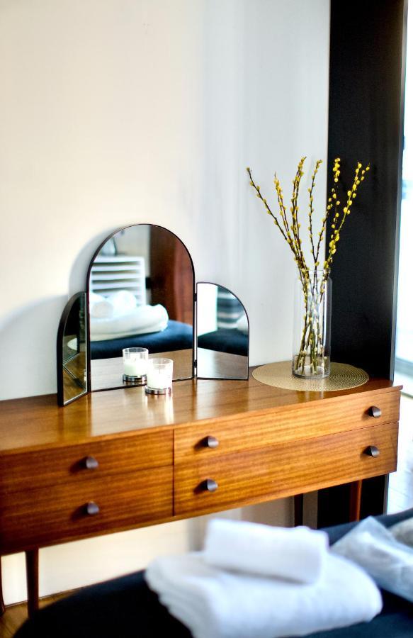 Zen Life With Urban Views - E8 Chic Londres