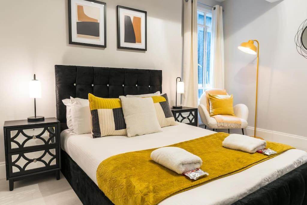 Exceptional Spacious Leilighet *