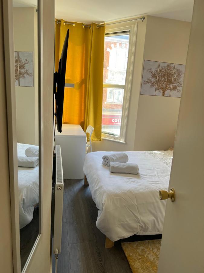 Small Cosy 2 Flat With 2 Double Beds Lejlighed *
