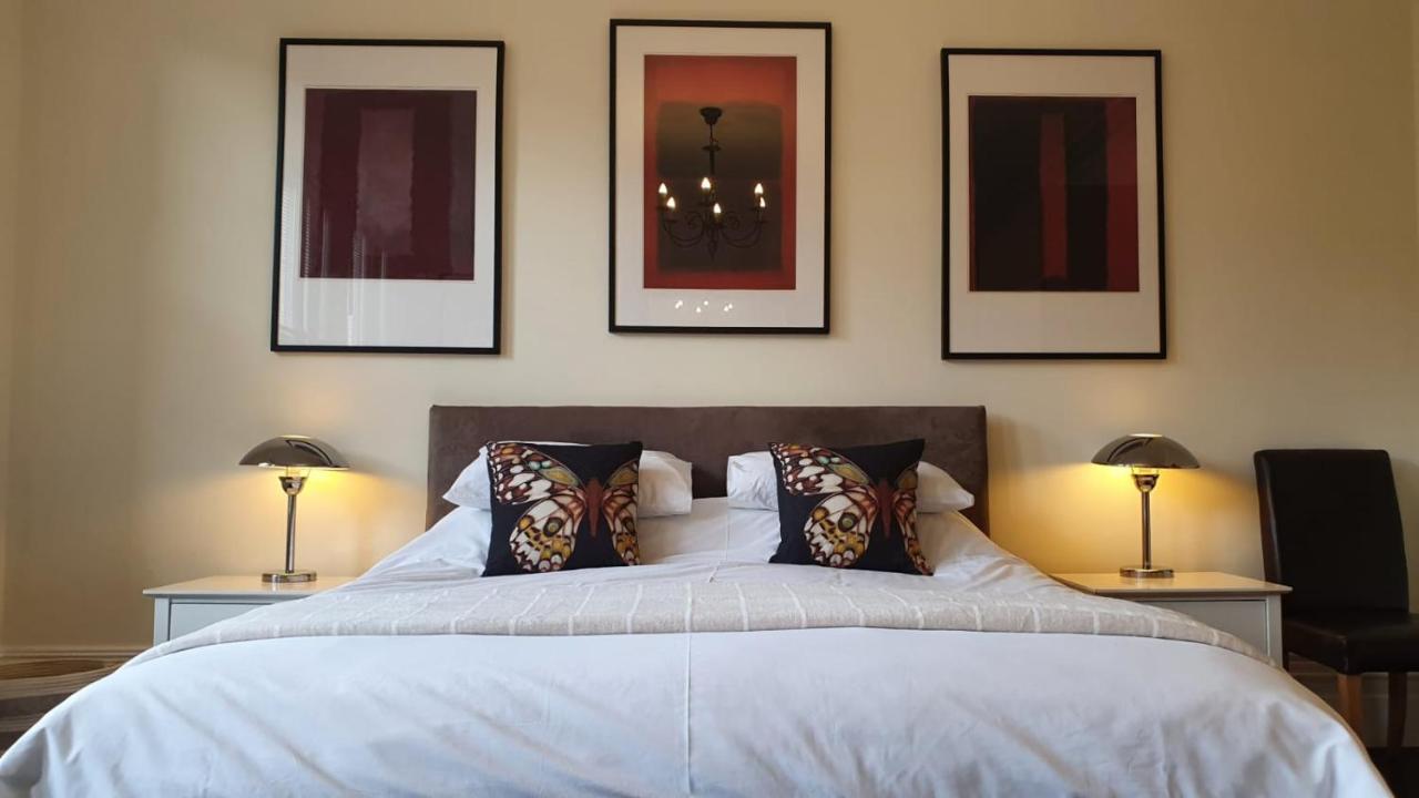 Spacious Central 2 Bedroom Mansion Block Appartamento Londra