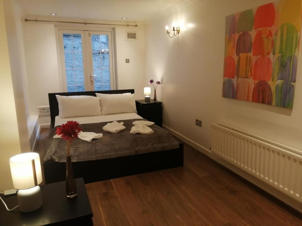 Entire 2-bedroom Flat In Camden Appartement Londen