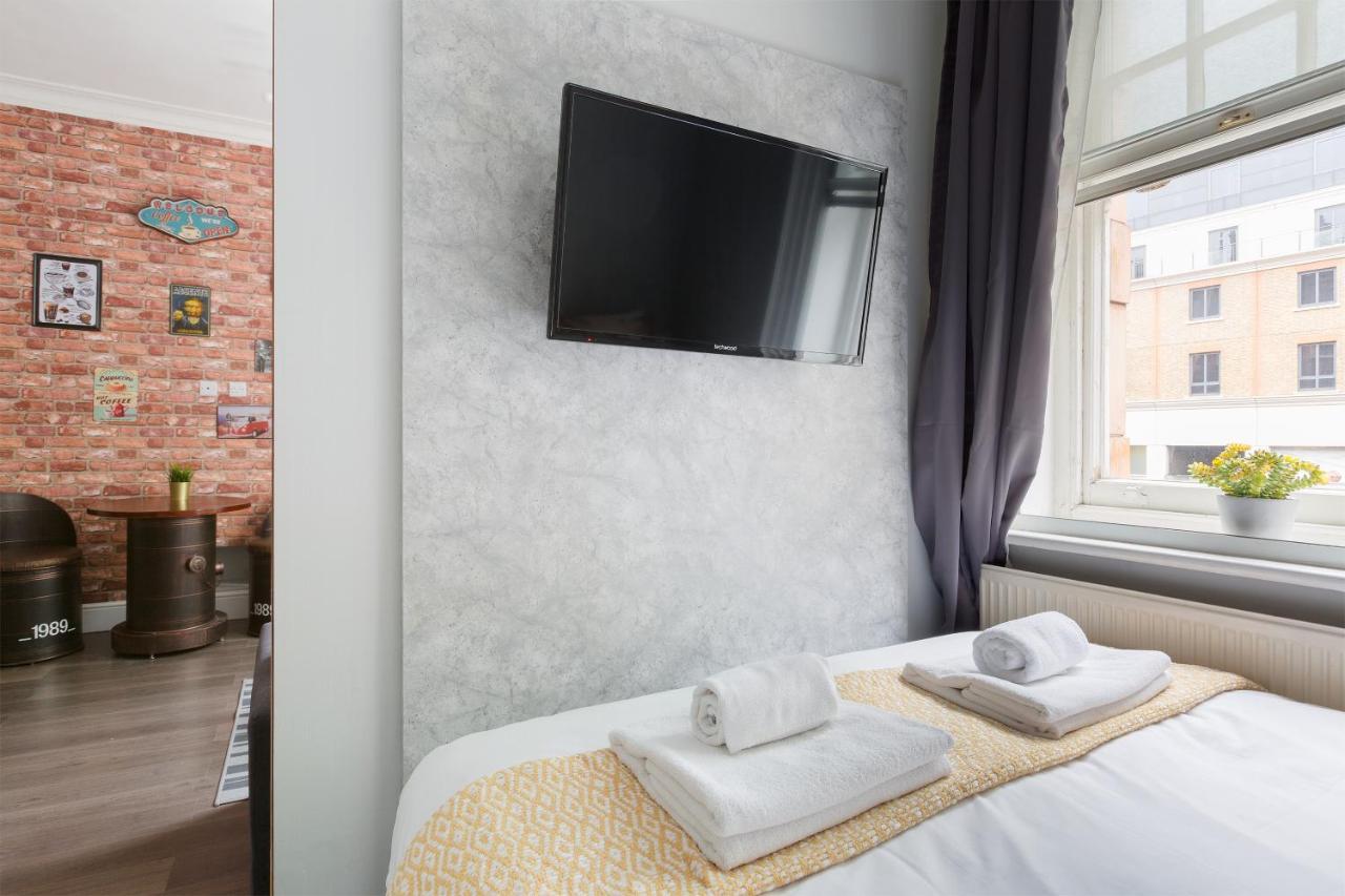 The Victoria Flat * Londra