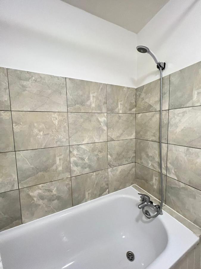 Lägenhet Lovely Studio Flat Cromwell Road London