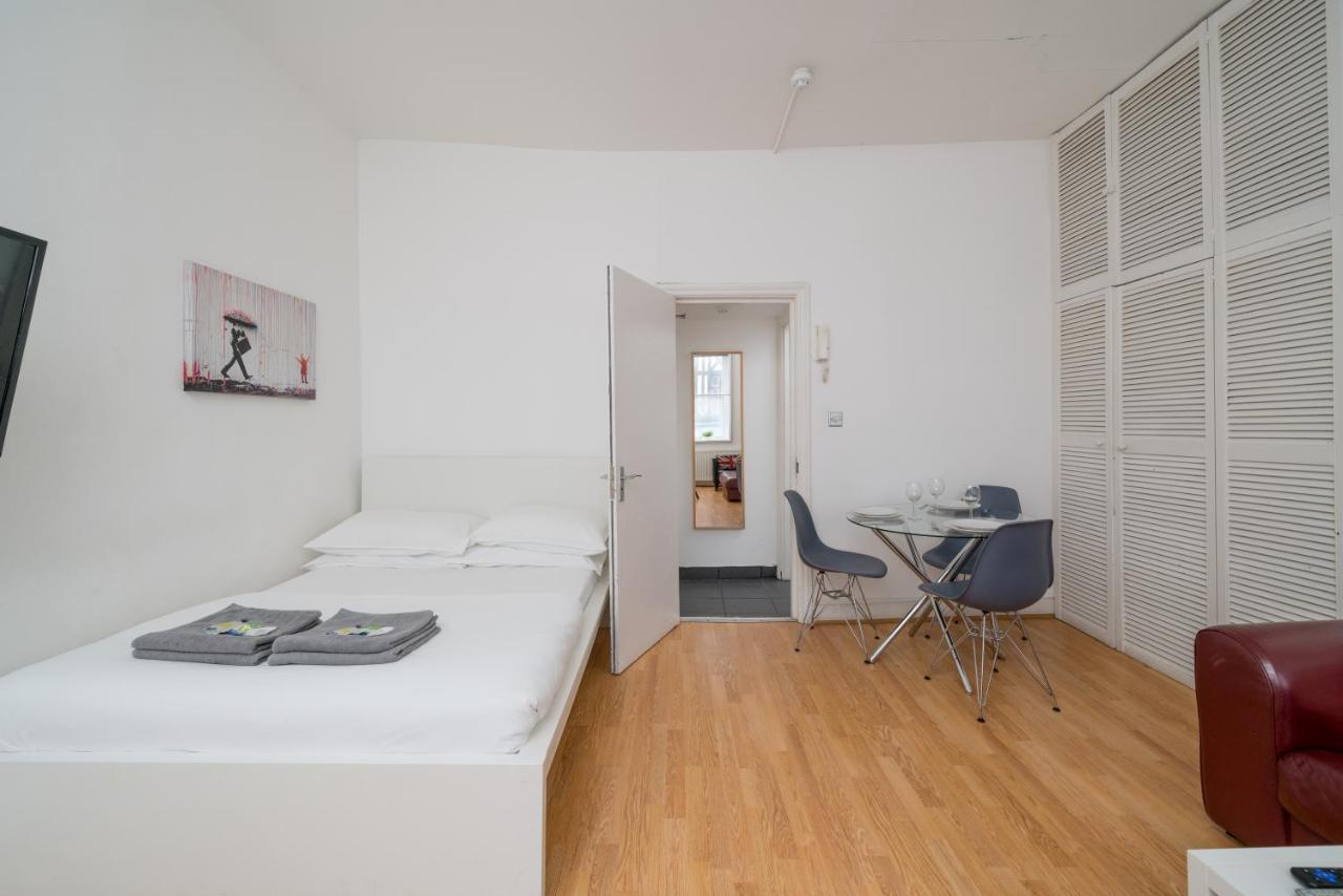 Soho Sleeps 4, Covent Garden & Leicester Square Lägenhet London