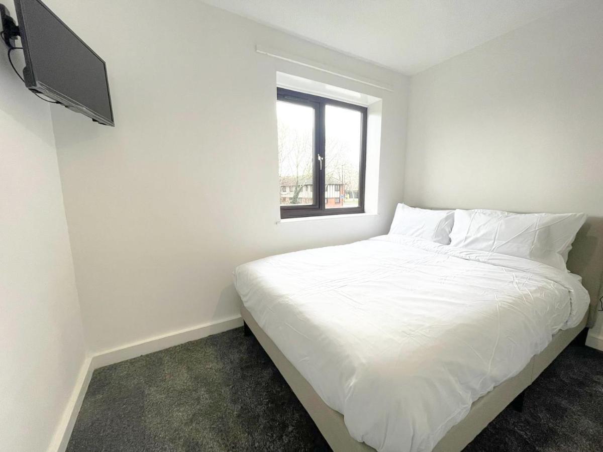 Privatunterkunft Homely With Smart Tv London