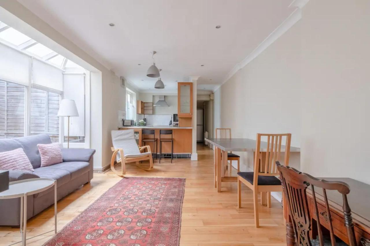 Lovely 1 Bedroom With Patio - 10 Mins From Hyde Park Leilighet