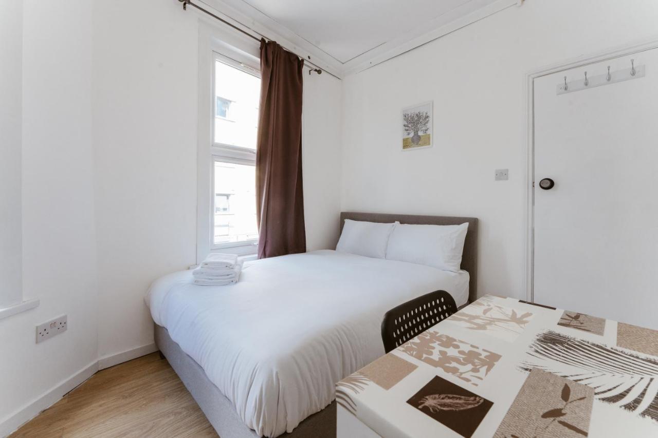 Mile End Double 27 London