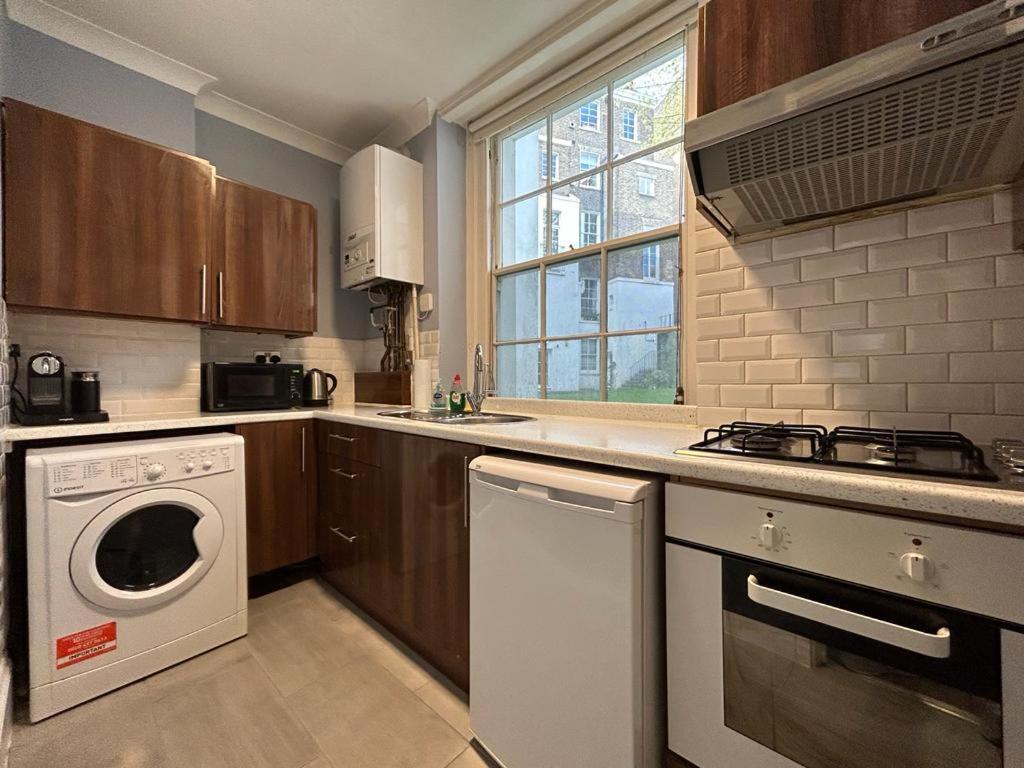Bayswater Terraced 1 Bed New Ot