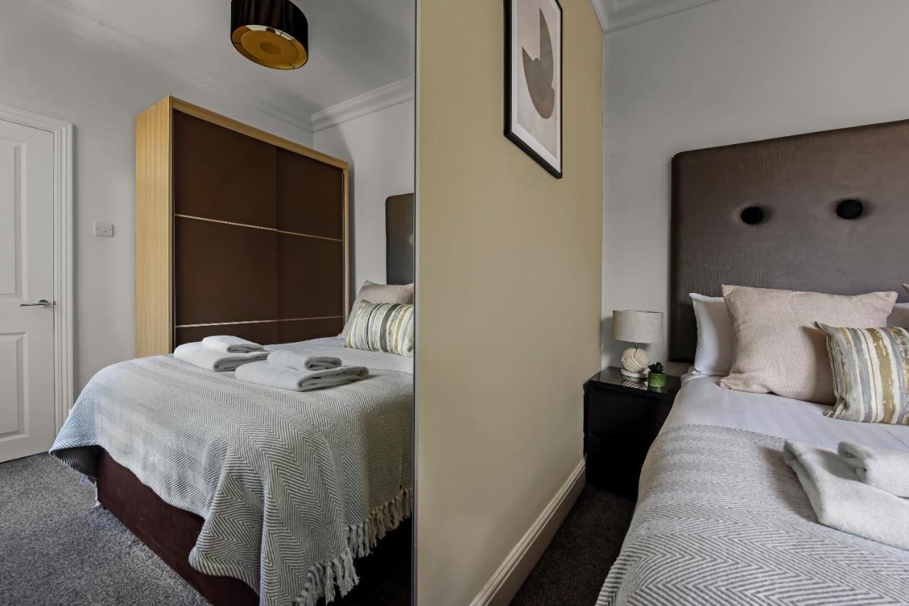 The West Kensington Apartment *