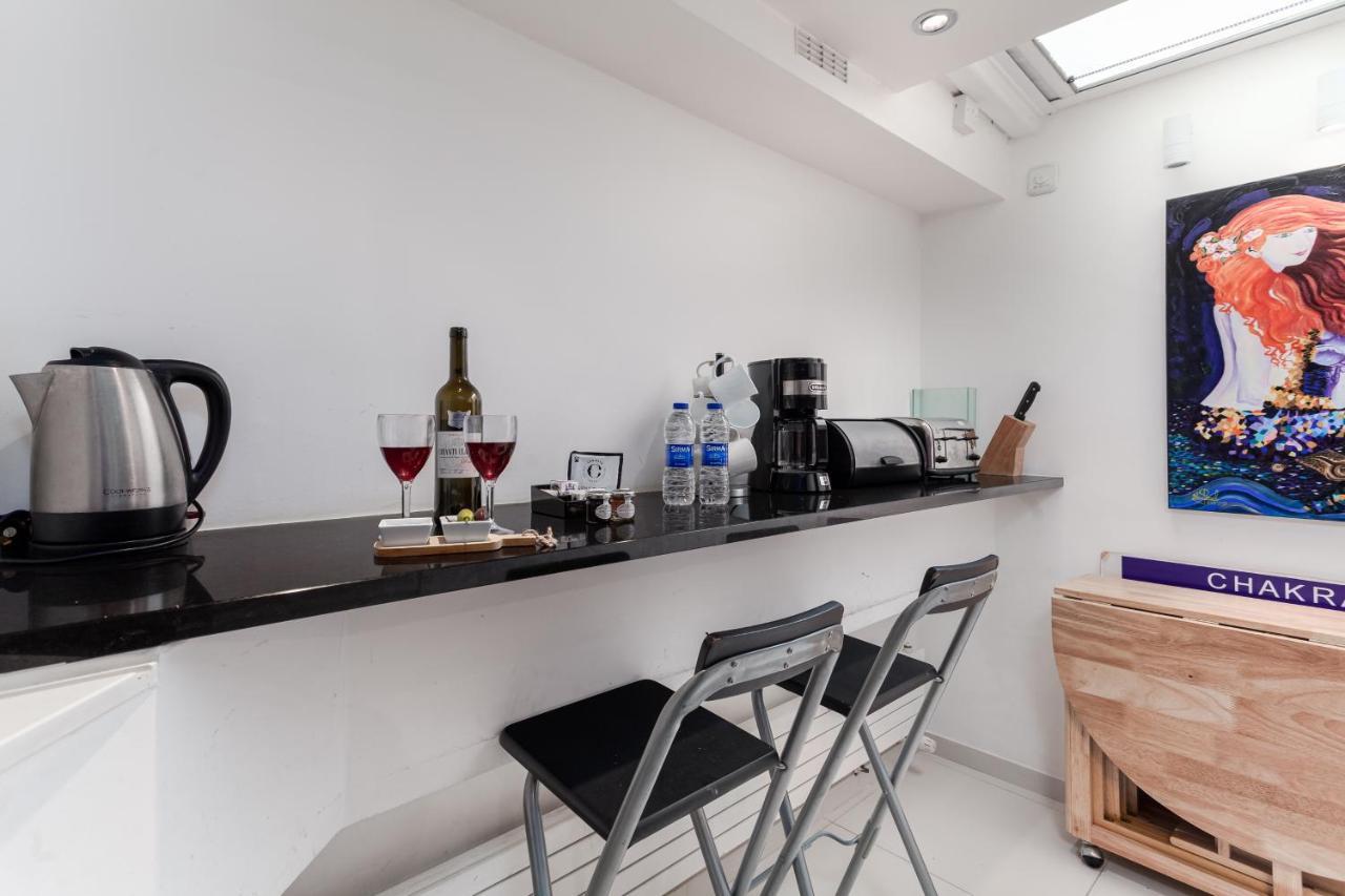Lets Apartment London