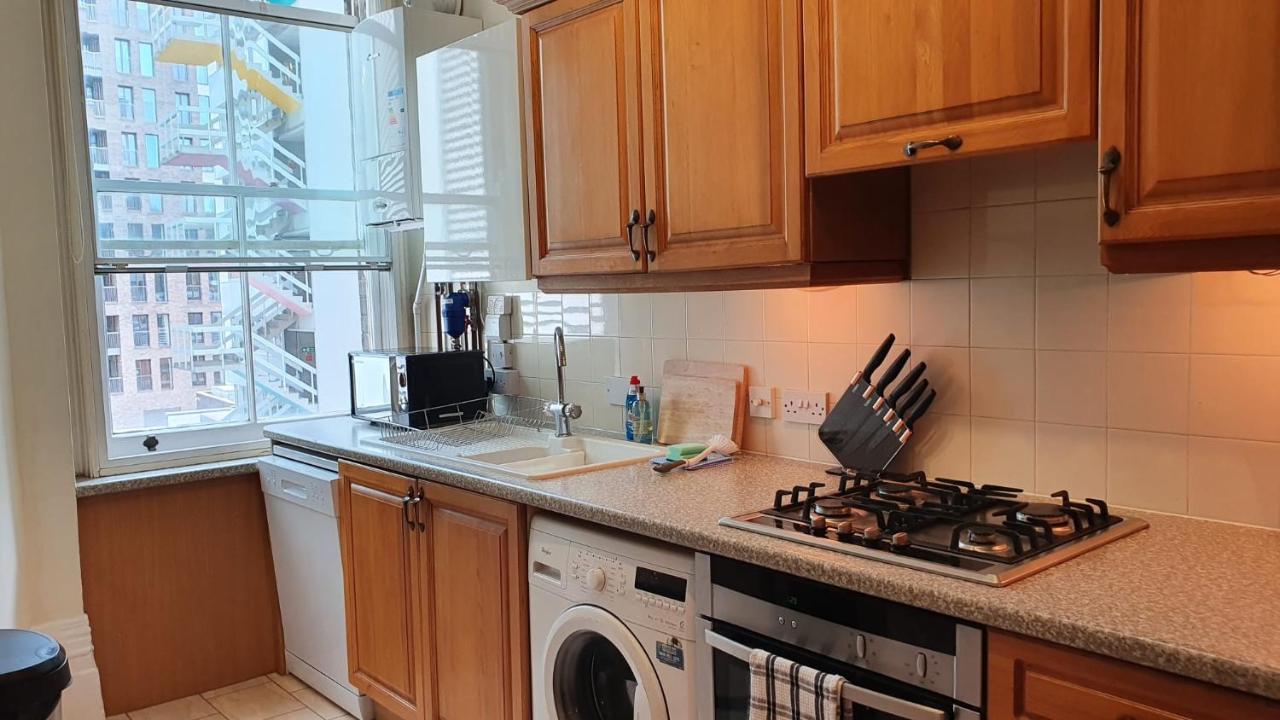 Lägenhet Spacious Central 2 Bedroom Mansion Block London