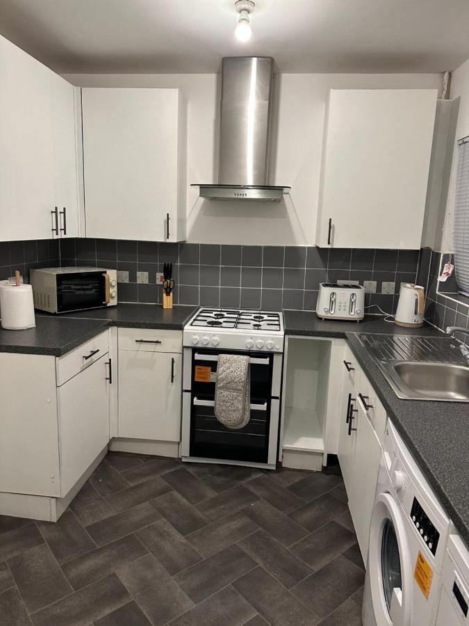 Lovely 2bedroom 4mins From Wimbledon Station Lejlighed London