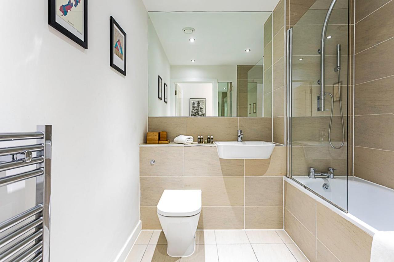 Beautiful Open Plan Garden Flat Leilighet *