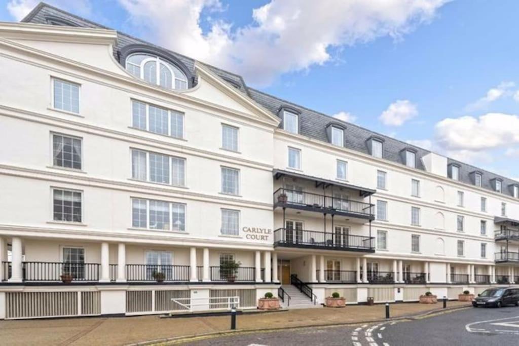 Chelsea Harbour
