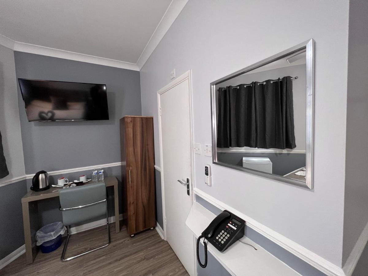 Bed & Breakfast The Commongate London