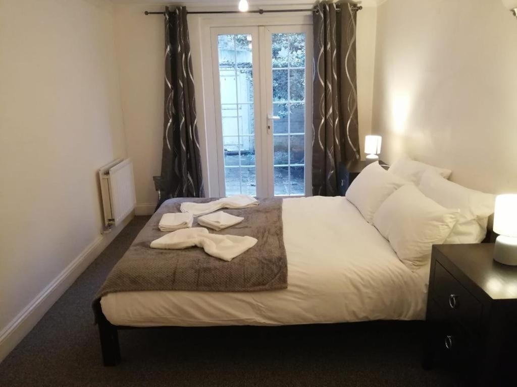 Appartement Entire 2-bedroom Flat In Camden Londen
