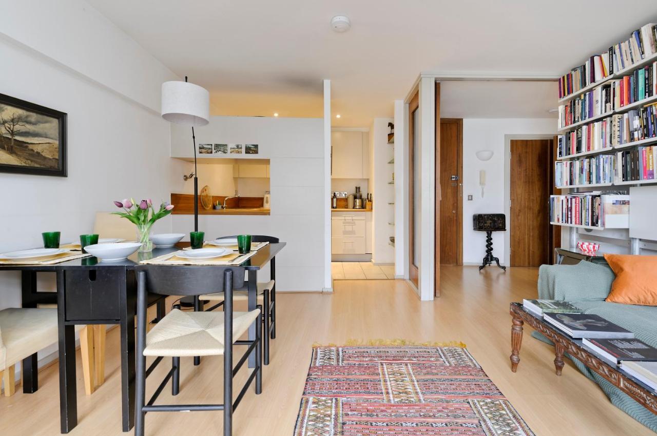 Lejlighed Large One Bedroom Flat With Balcony Close To The By Underthedoormat London
