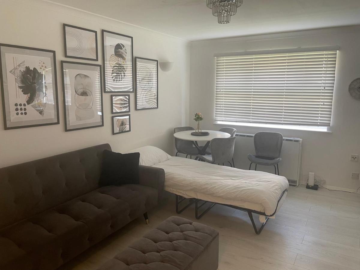 Stylish 1 Bedroom Close To Tooting Bec Station Leilighet *