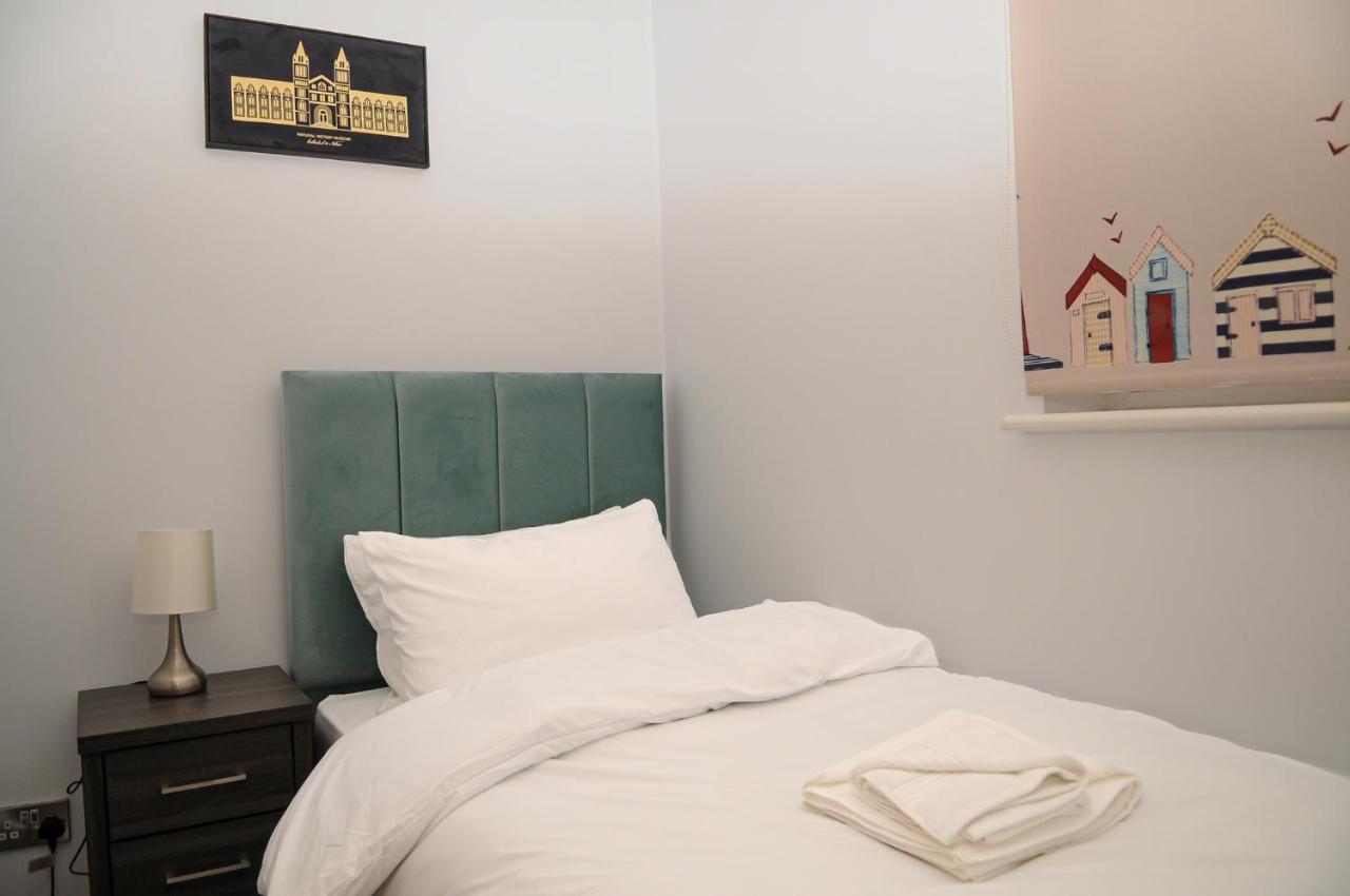 Appartement Luxury 5 Star - Parking, Garden, Nr Greater Metro Stations