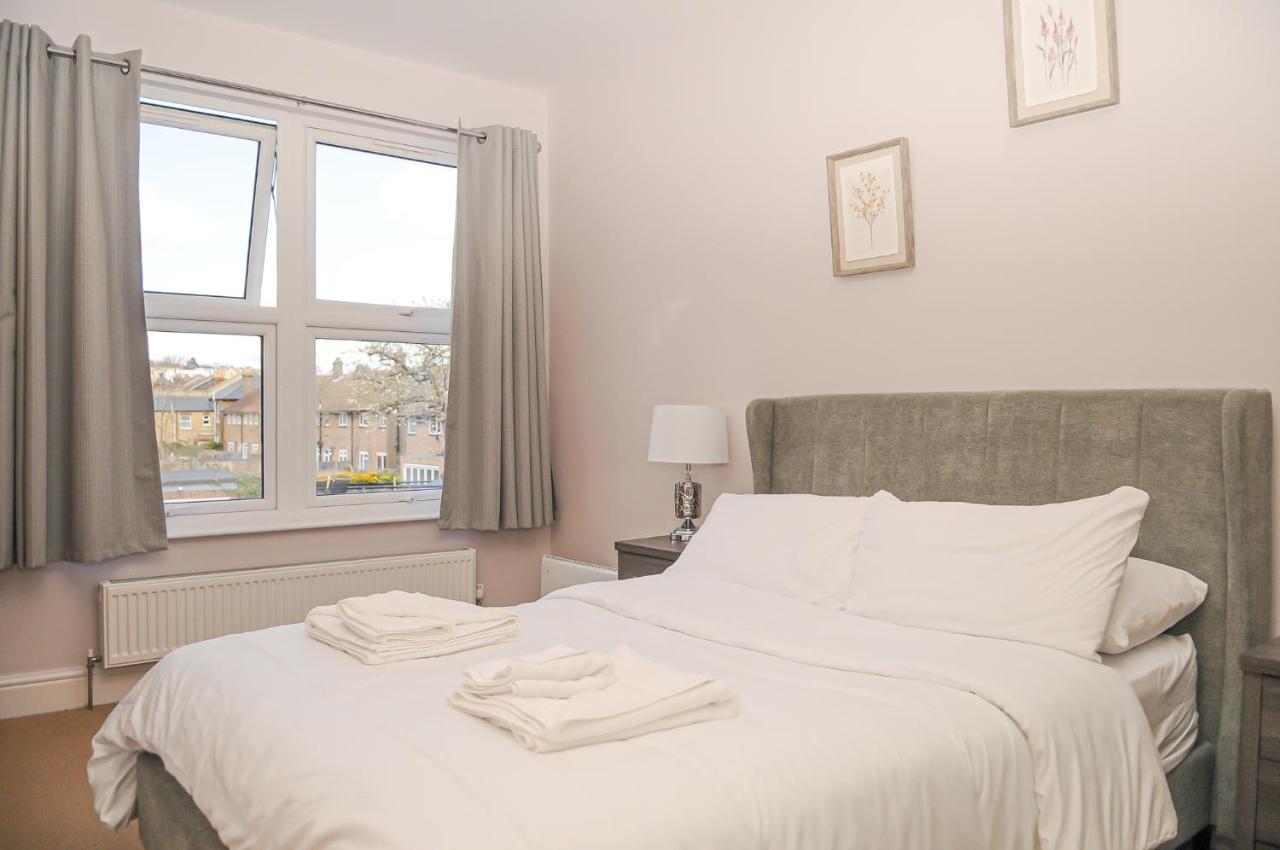 Appartement Luxury 5 Star - Parking, Garden, Nr Greater Metro Stations *