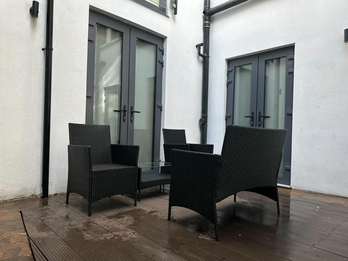 Semesterbostad Joivy Stylish 3 Bed, 3 Bath House With Private Courtyard In Chelsea