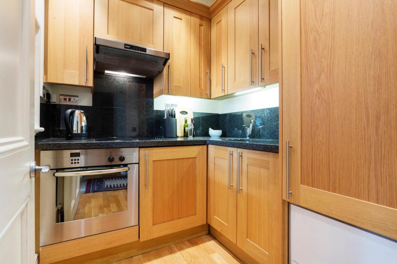 Veeve - Magnificent Marble Arch Apartment London