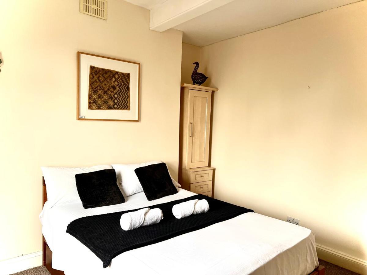 Apartment Aldgate London