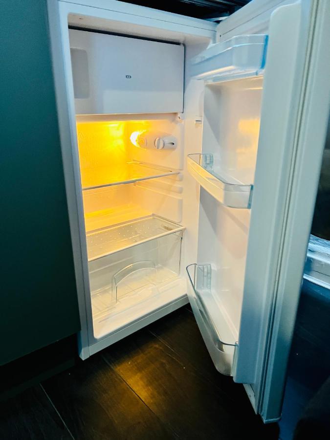 Luxury Near Wembley Stadium, Wembley Arena, Designer Outlet * Londra