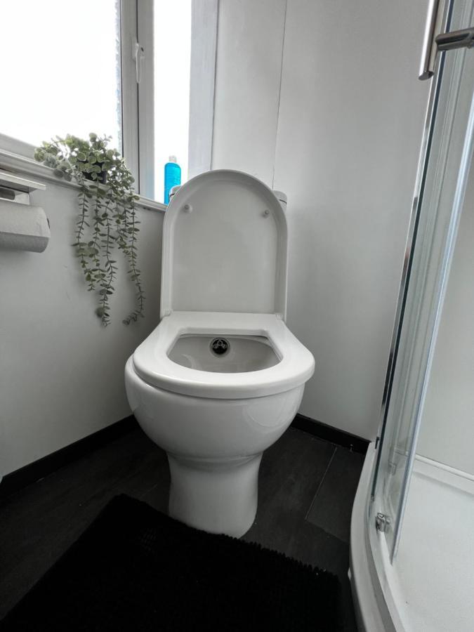 Luxury Near Wembley Stadium, Wembley Arena, Designer Outlet Appartamento