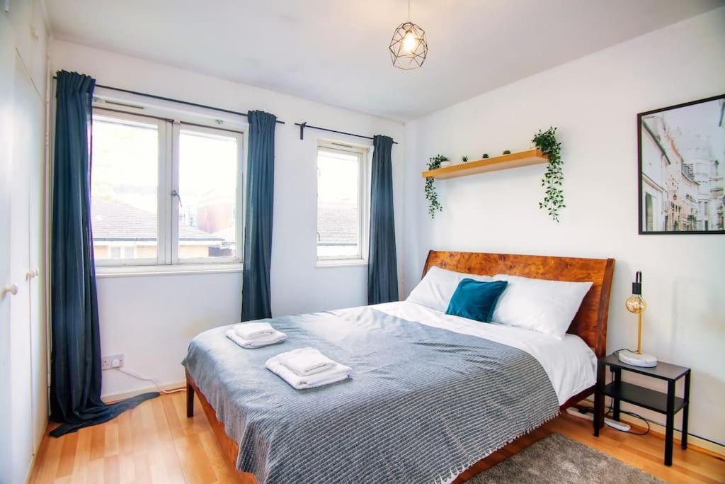 2 Bed Camden Mews