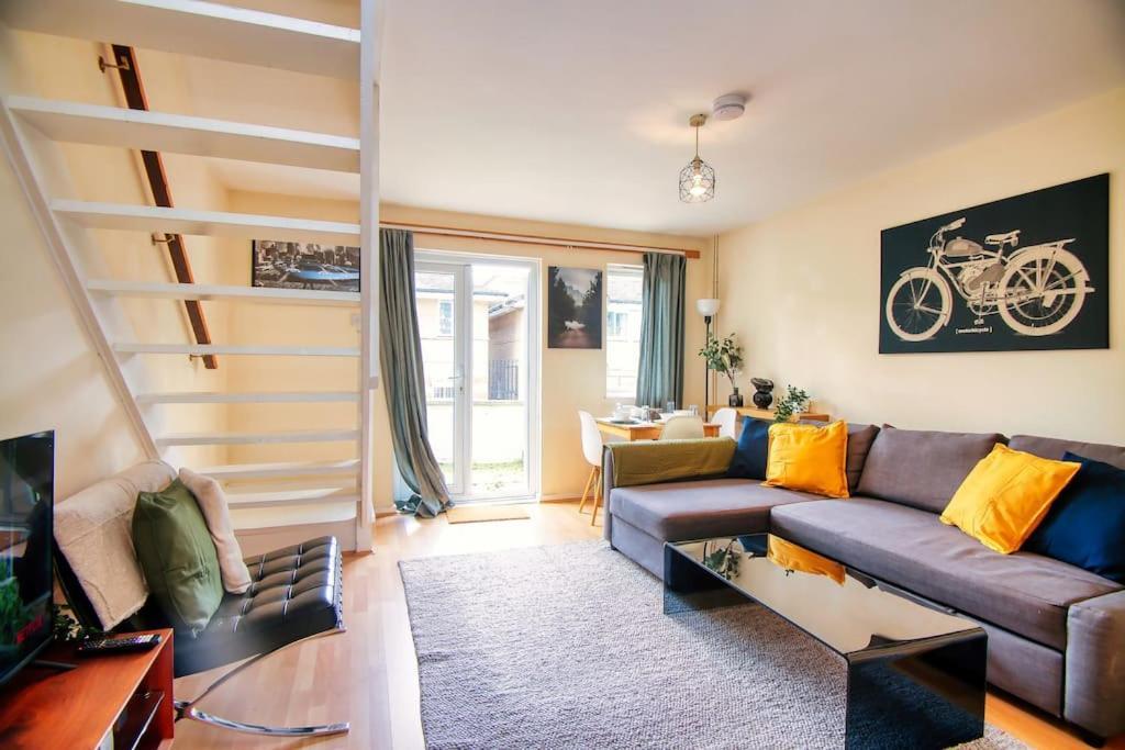 Apartment 2 Bed Camden Mews