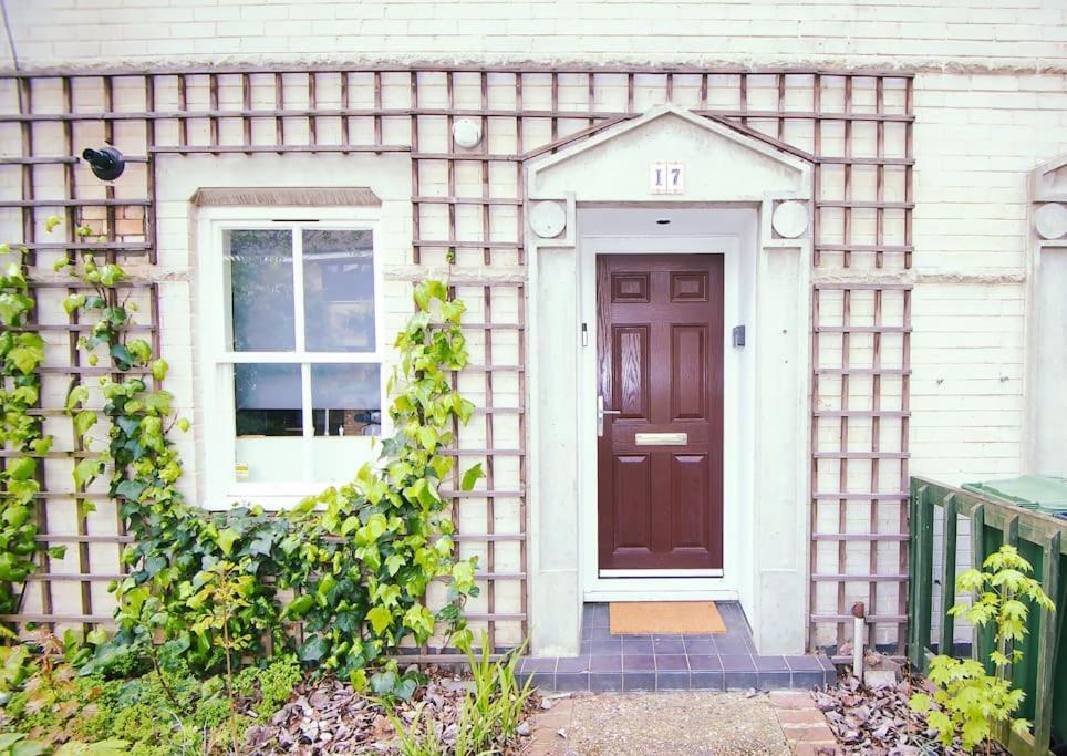 2 Bed Camden Mews Apartment London