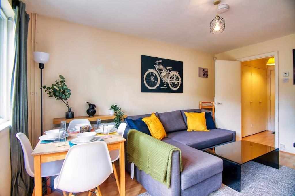 2 Bed Camden Mews *