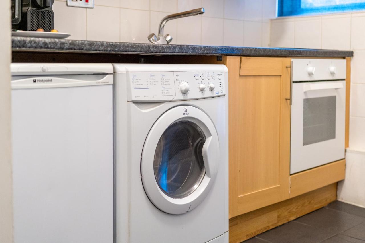 Soho Sleeps 4, Covent Garden & Leicester Square Lägenhet *