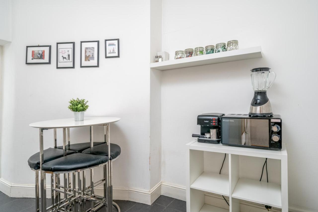 Lägenhet Soho Sleeps 4, Covent Garden & Leicester Square London