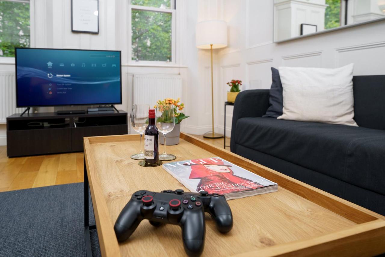 Wow! 2 Bedr/3 Beds Covent Garden/ Location! London