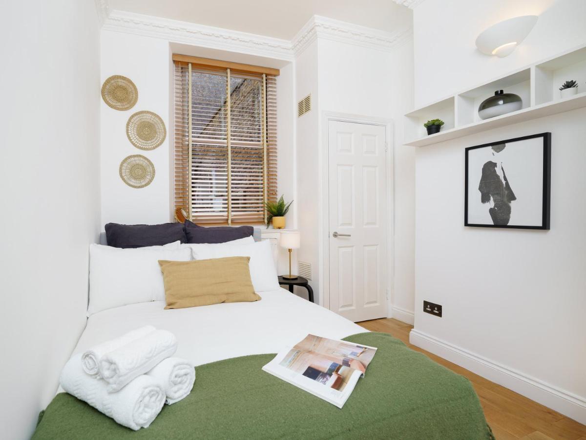 Wow! 2 Bedr/3 Beds Covent Garden/ Location!